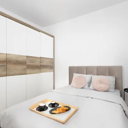 Apartamento Goclawska Swps Pge Narodowy Dworzec Wschodni Soho Factory Varsovia