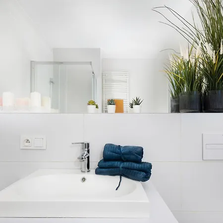 Goclawska Swps Pge Narodowy Dworzec Wschodni Soho Factory Apartment *